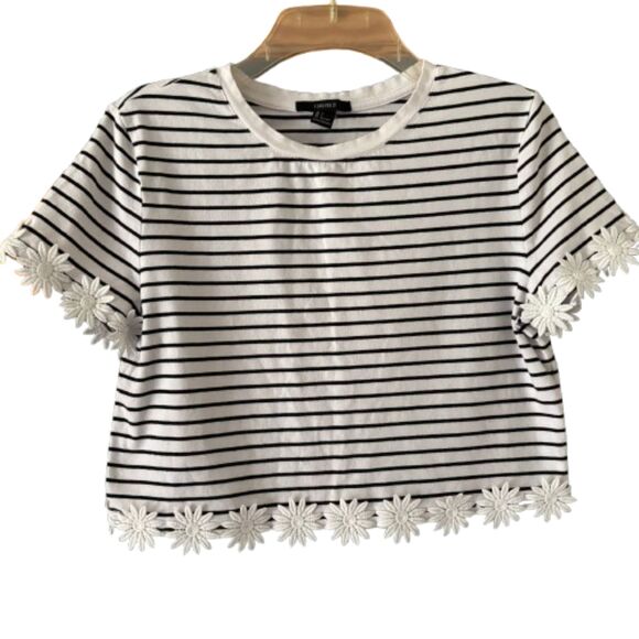 Forever 21 Y2K Cottage Core Blk/White Stripe Daisy Applique Cotton Crop Top L #A - Picture 1 of 4